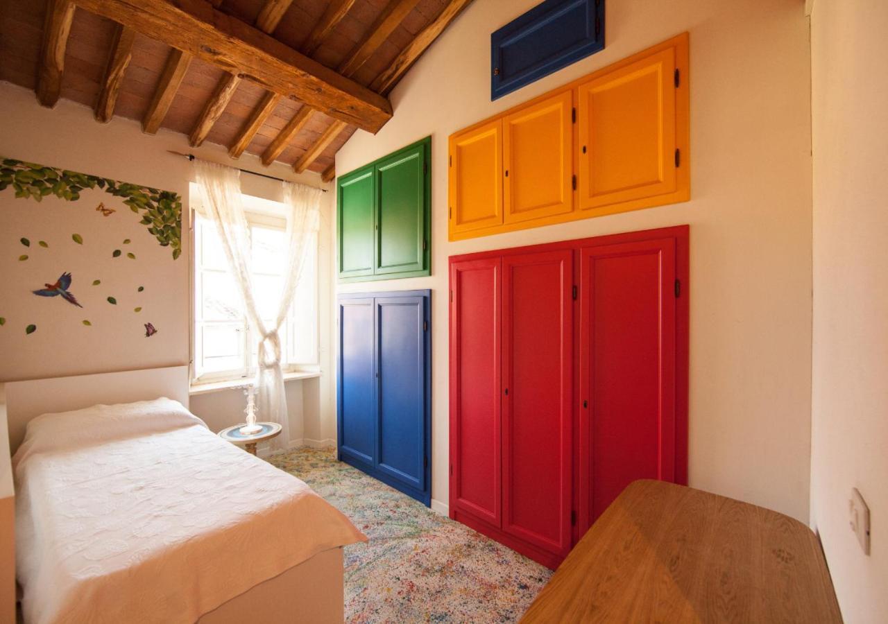 Апартаменты Pollock Attic In Historic City Center Лукка Экстерьер фото